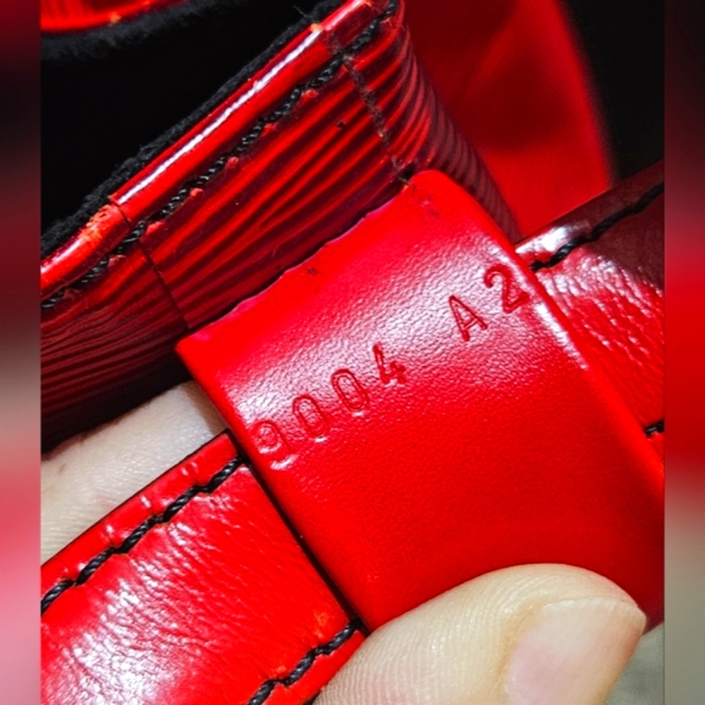 Louis Vuitton Randonnée Backpack - Picture 10 of 10
